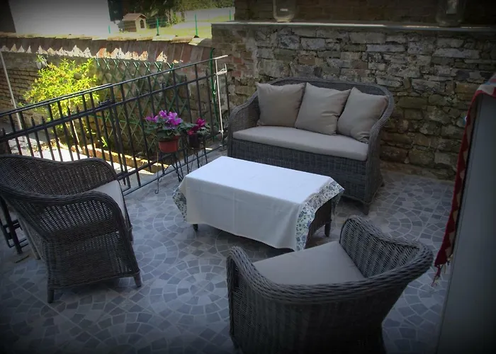 Ai Confini Dell'impero 3*